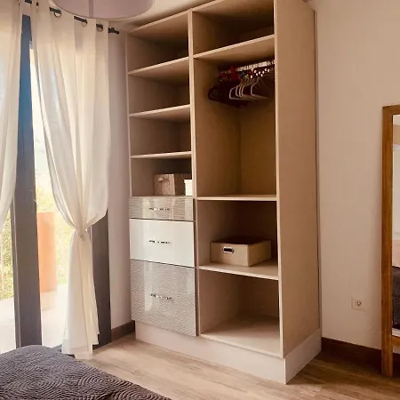 Les Collines Lägenhet *