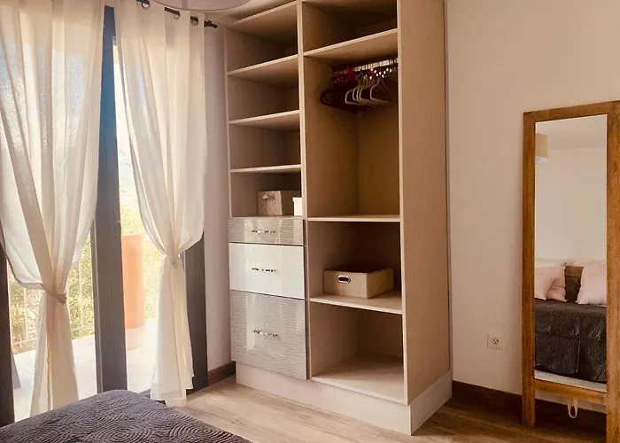 Les Collines Lejlighed *